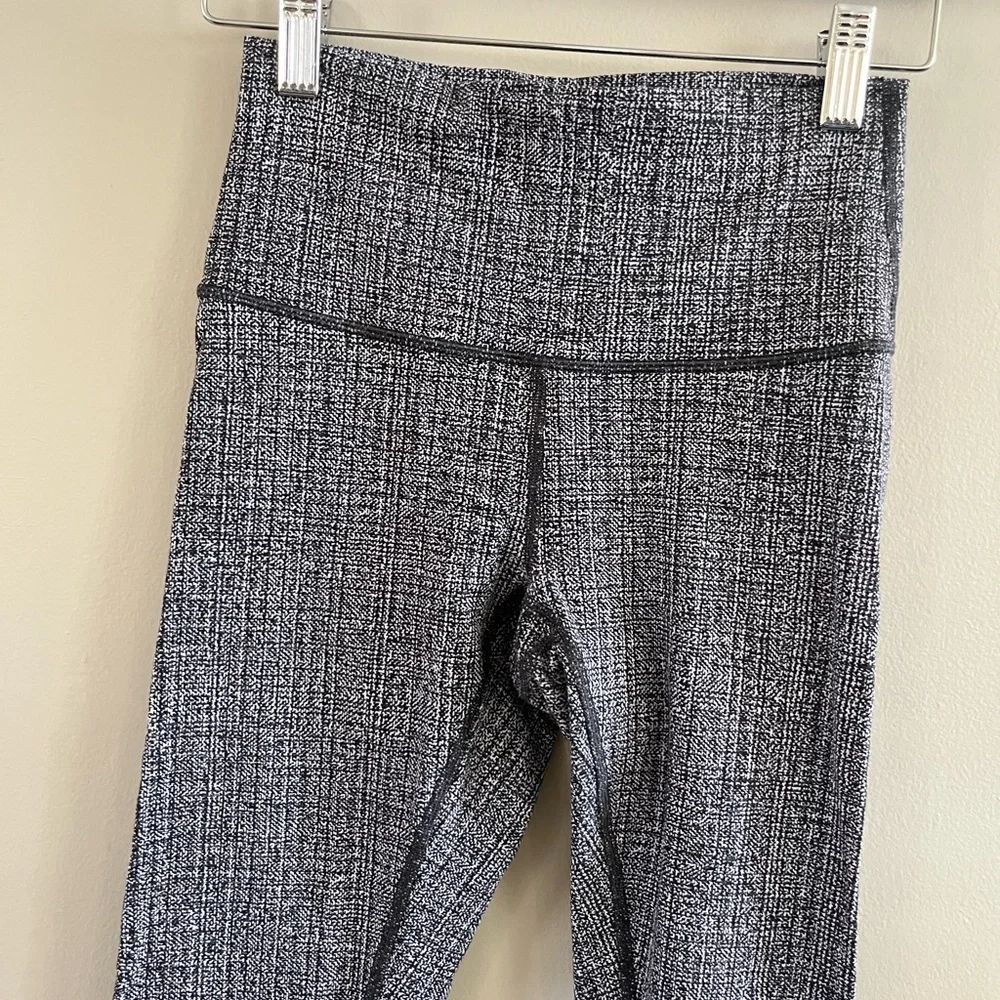 Lululemon Wunder Under Black Plaid Tight - Legging Size 4‎